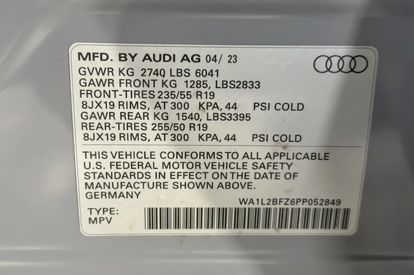 Used 2023 Pebble Gray Audi Premium Plus 50 quattro image 28