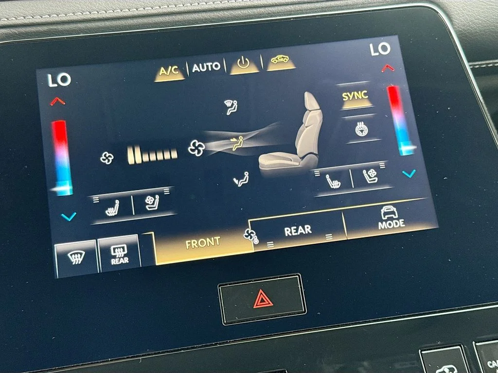 New 2026 RADIANT WHITE INFINITI Luxe 4WD image 16