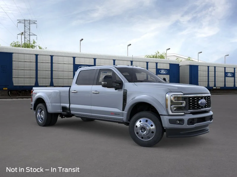 New 2026 Glacier Gray Metallic Tri-Coat Ford F-450® Platinum® image 7