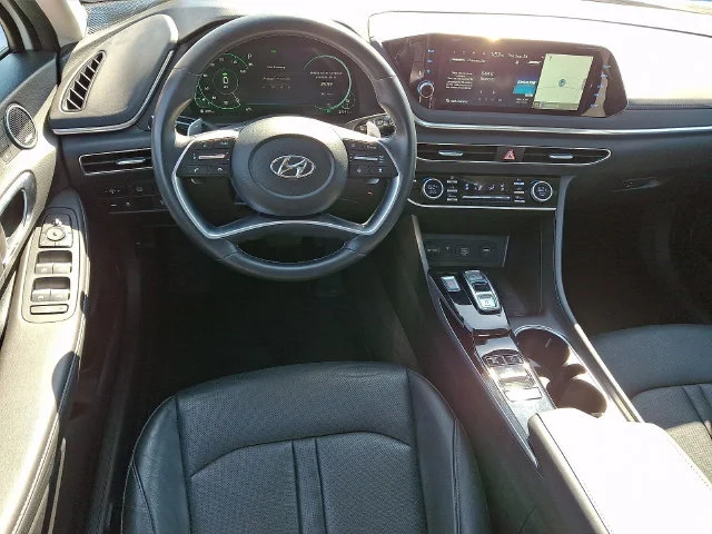 Used 2023 White Hyundai Limited image 11