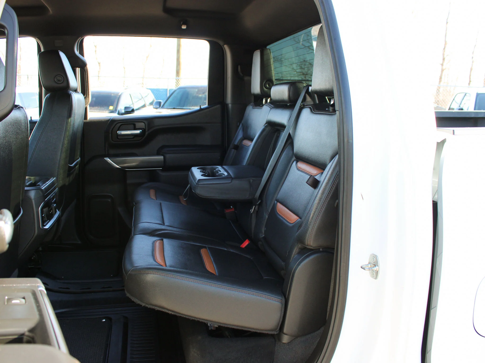 Certified Used 2021 White GMC AT4 * V8 | MultiPro Tailgate | Apple CarPlay | Bedliner | Heated/Vented Seats | Remote Start | 3M image 19