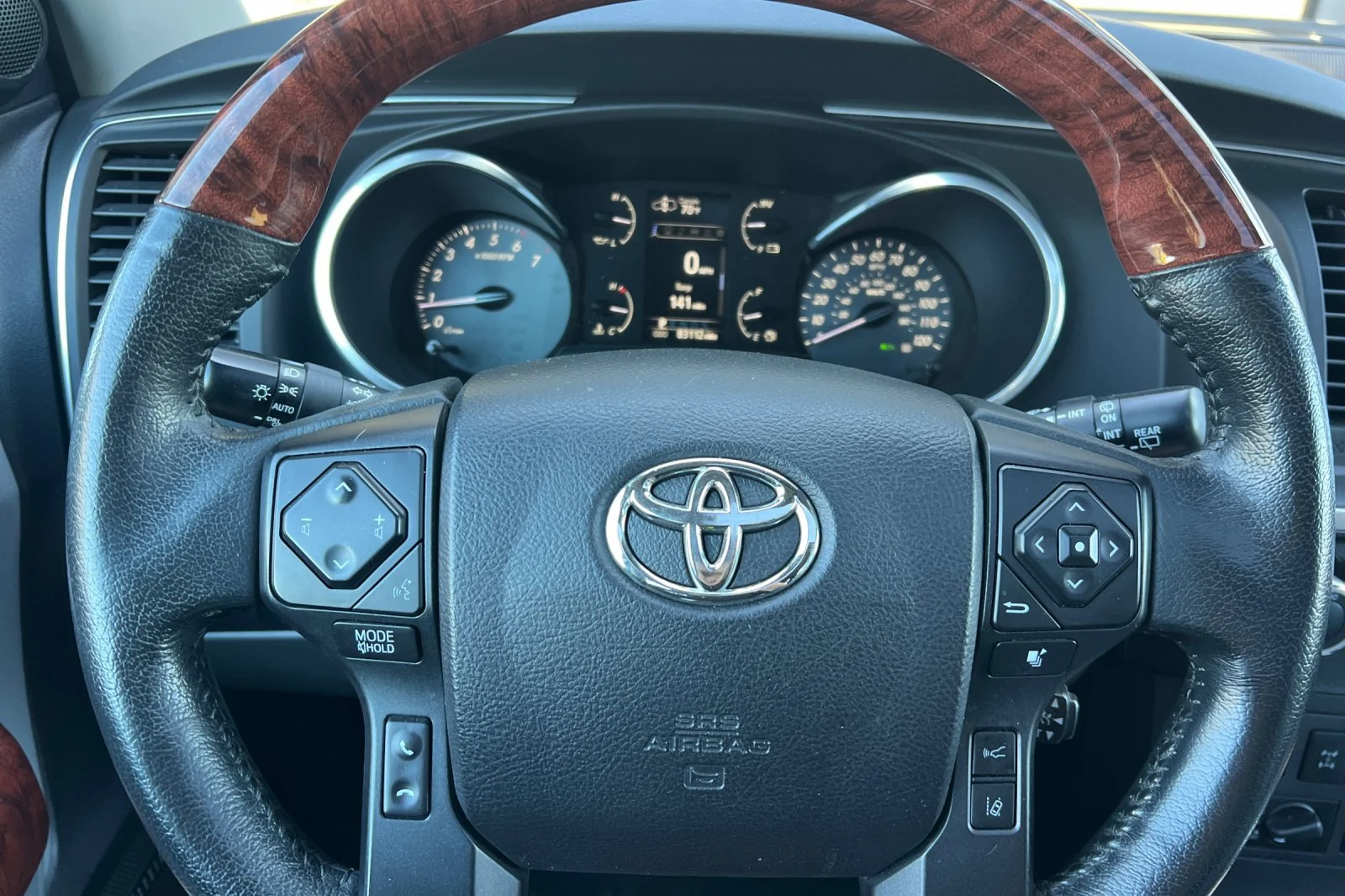 Used 2022 Magnetic Gray Metallic Toyota Platinum image 27