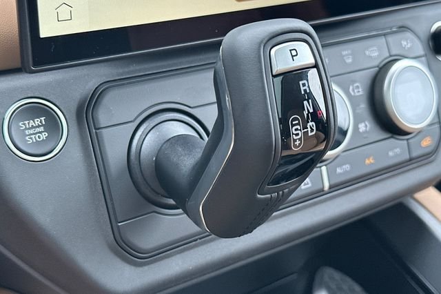 New 2026 Fuji White Land Rover S image 20