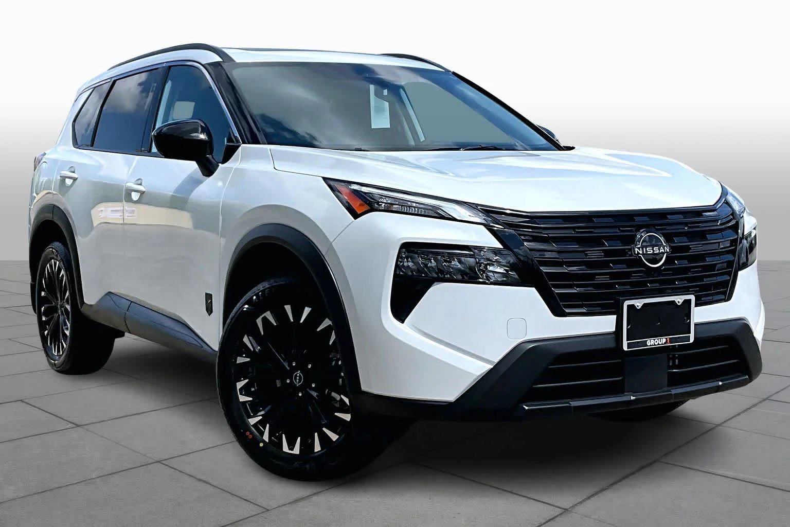 View vehicle photo 2