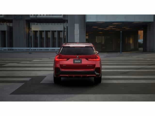 Used 2026 Vegas Red Metallic BMW xDrive28i image 5