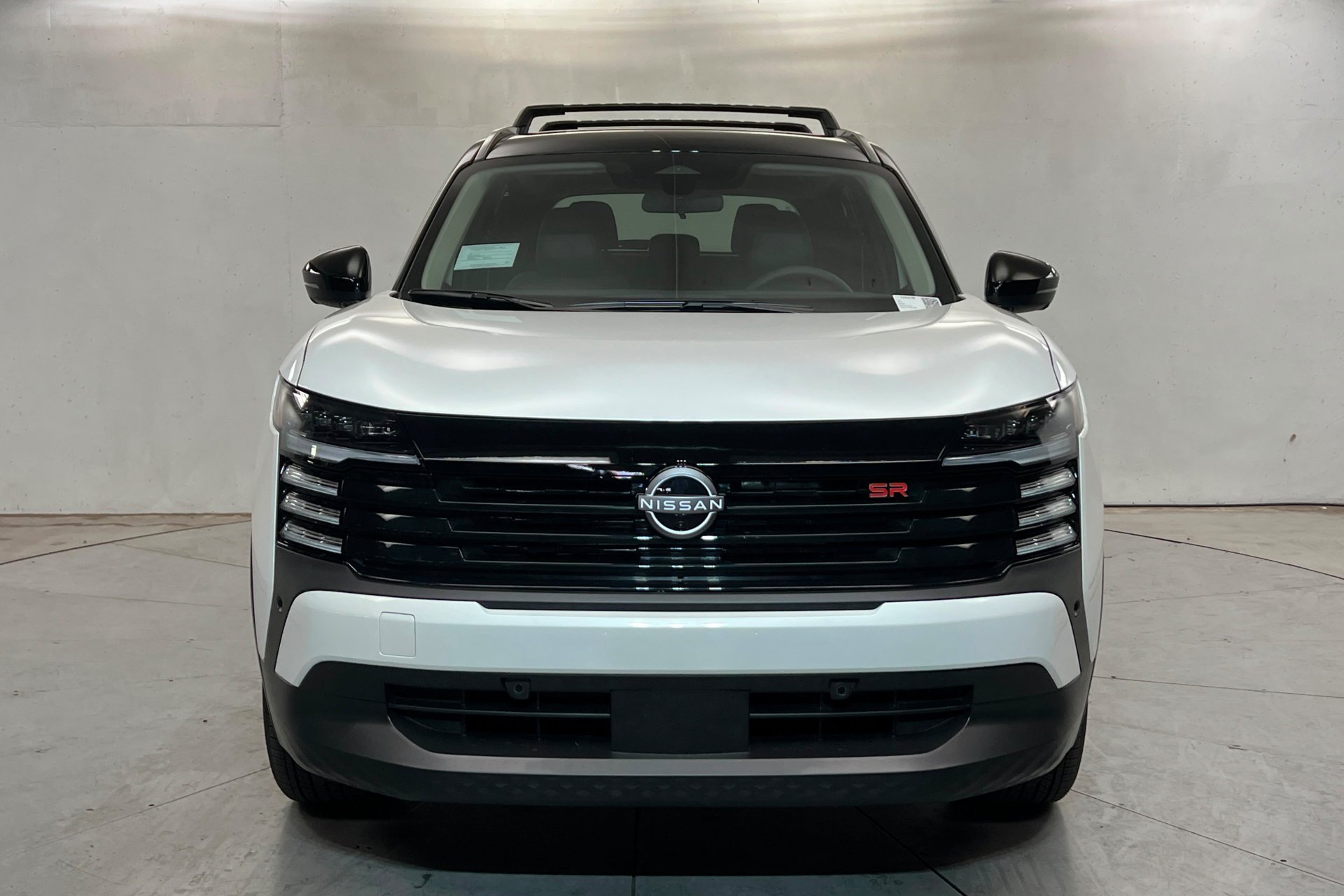 New 2026 Aspen White TriCoat / Super Black Two-tone Nissan SR image 9