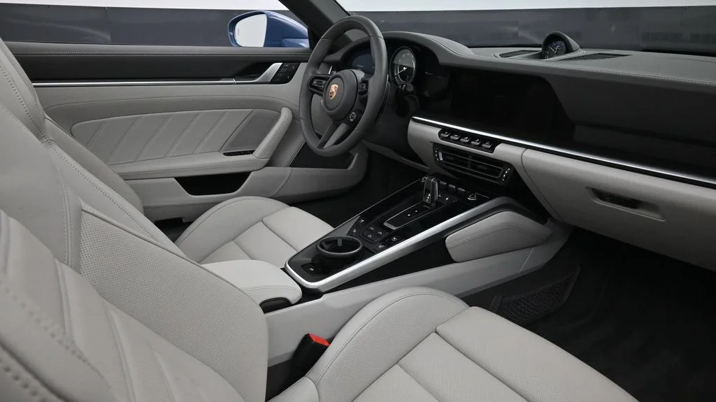 Used 2025 Blue Porsche Turbo image 17