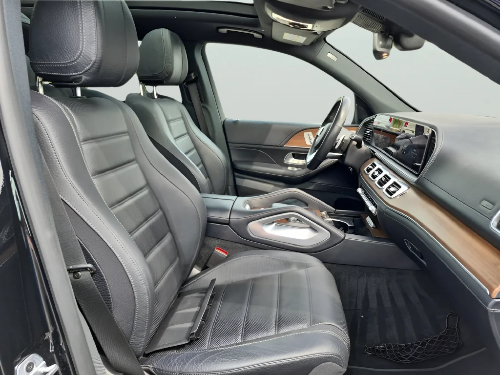 Used 2021  Mercedes-Benz GLS 580 image 36