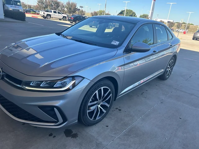 2025 Volkswagen Jetta 1.5T SE
