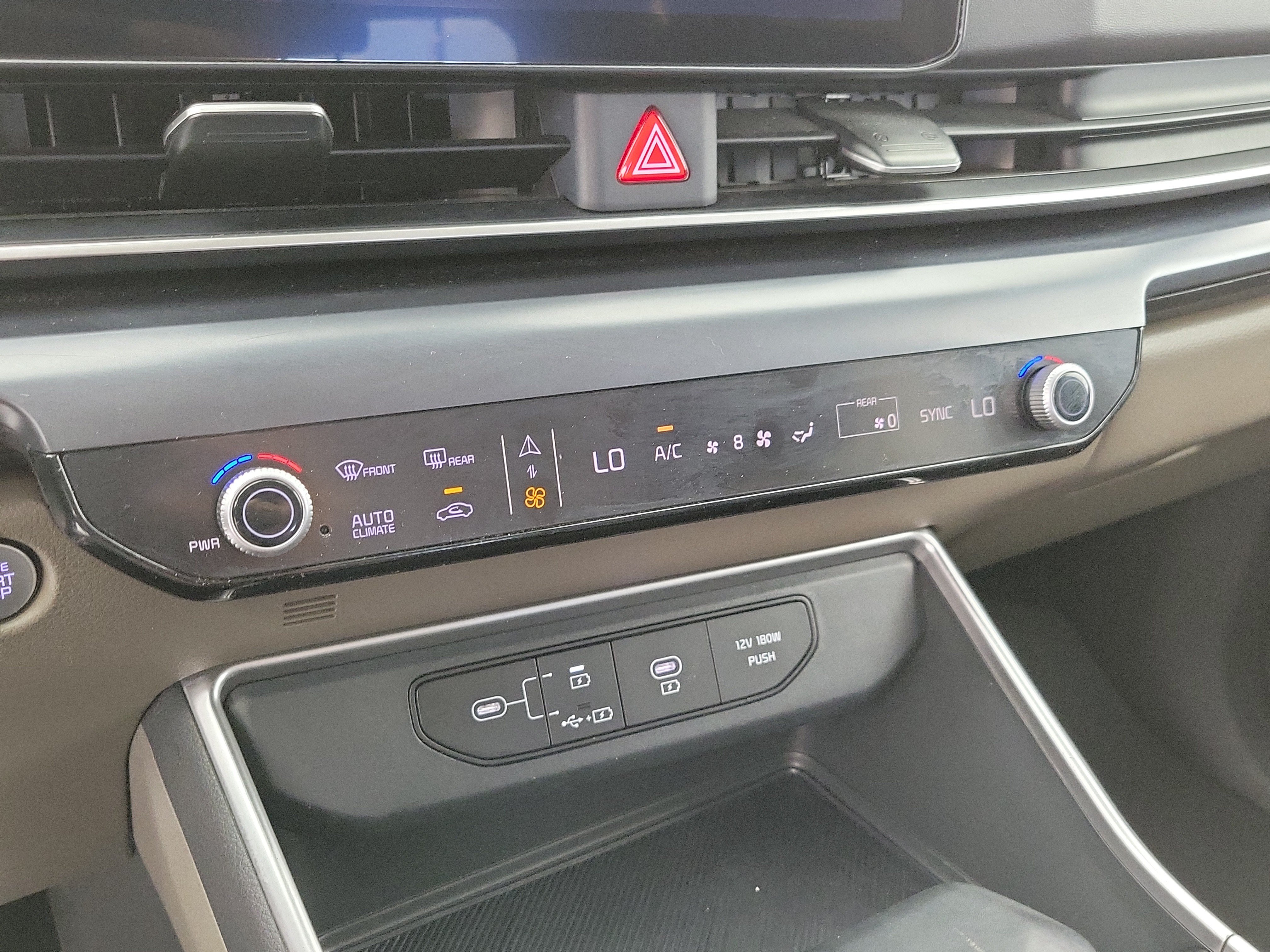 Used 2025 Flare Red Kia LXS image 27