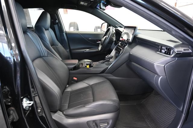 2021 Toyota Venza XLE - Photo 12