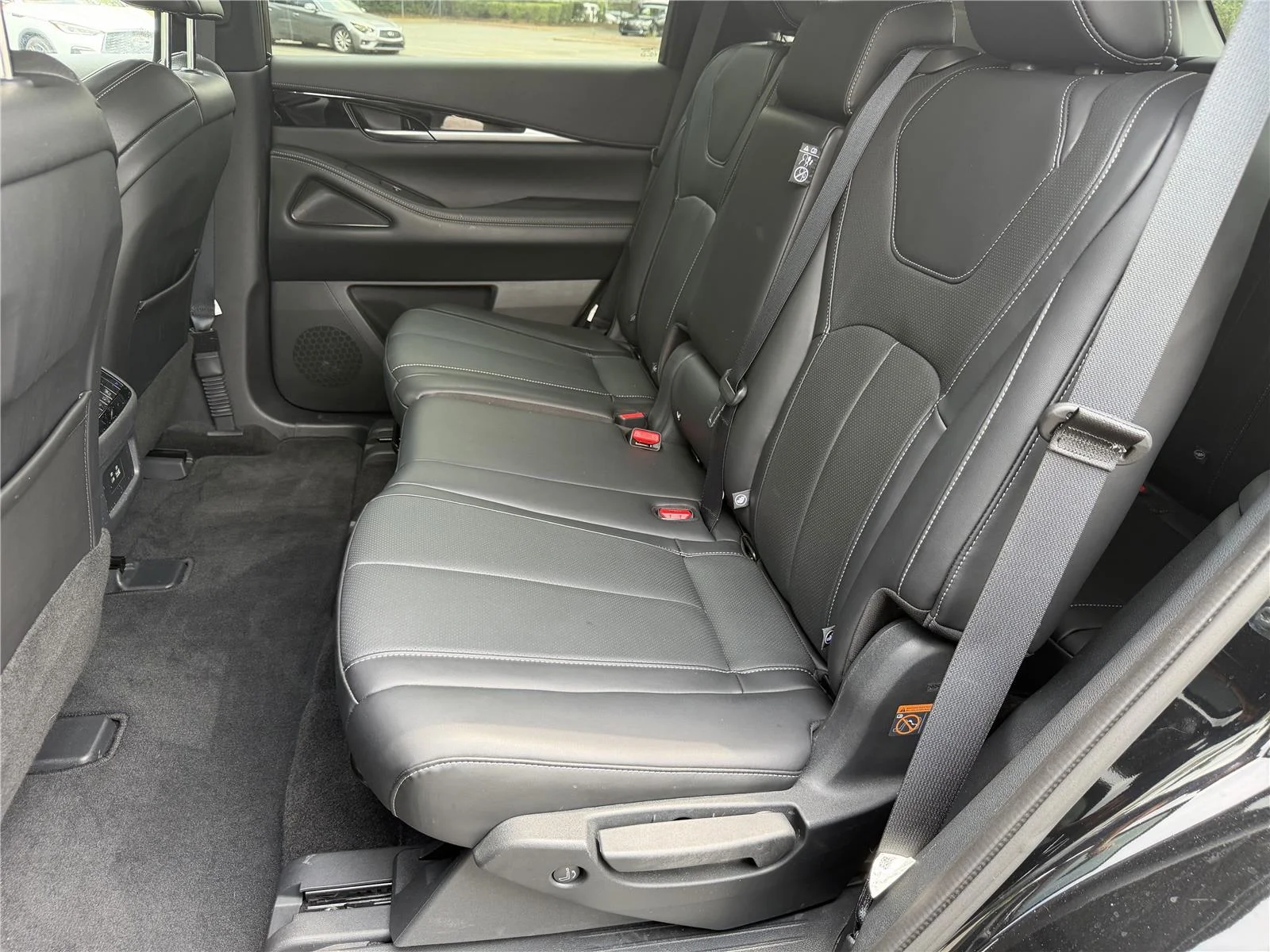 Certified Used 2025 Mineral Black INFINITI PURE image 22
