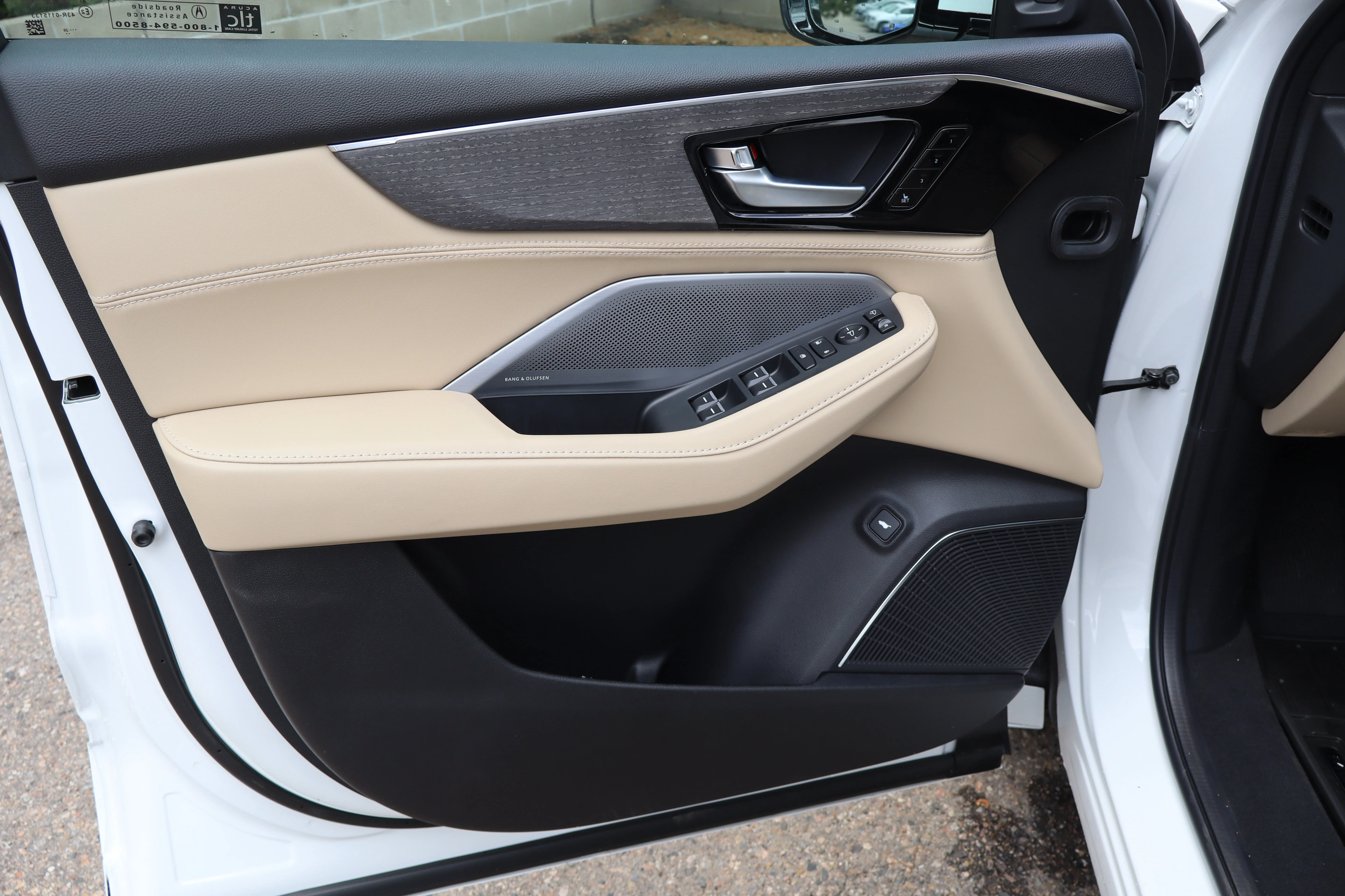New 2026 Platinum White Pearl Acura w/Advance Package image 22