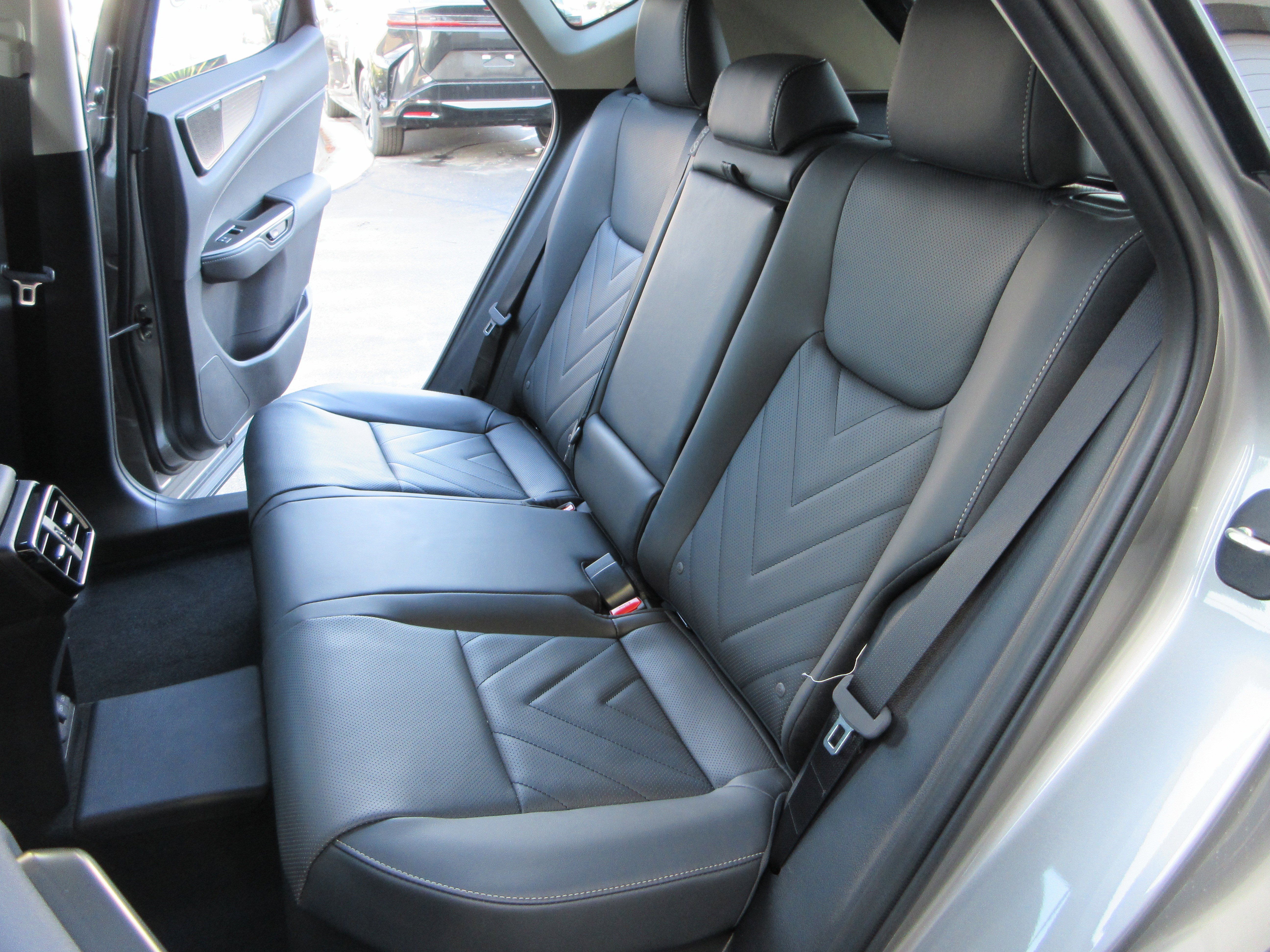 2026 Lexus NX 450h+ Luxury - Photo 21