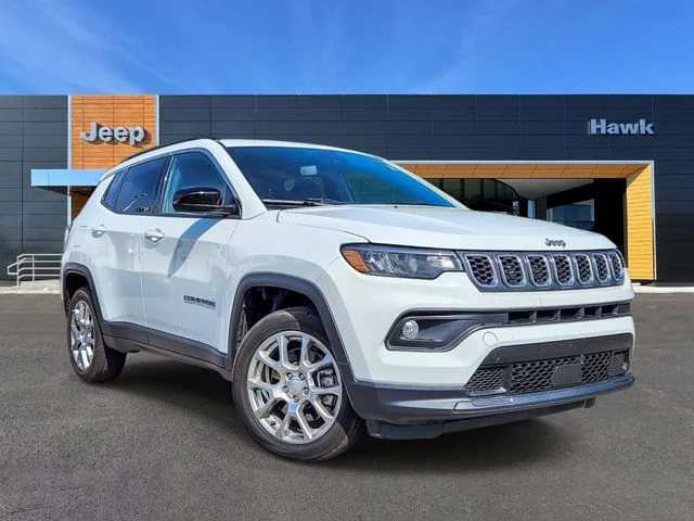 2024 Jeep Compass Latitude Lux 4X4's photo