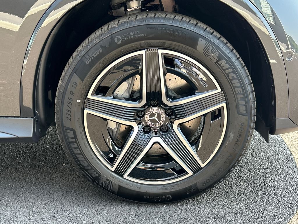 New 2026 Graphite Grey Metallic Mercedes-Benz GLC 300 image 34
