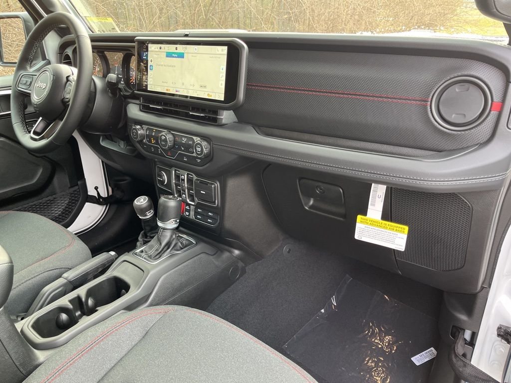 New 2026 Bright White Clearcoat Jeep Rubicon image 43