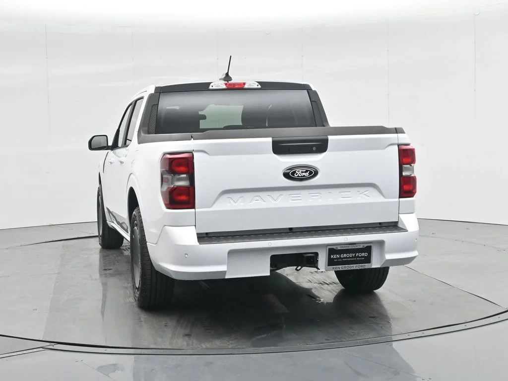 New 2025 White Ford Lobo Standard image 27