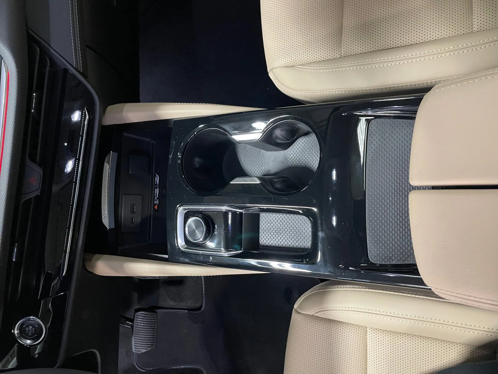 New 2026 Iridescent White Tricoat Buick Preferred AWD image 16