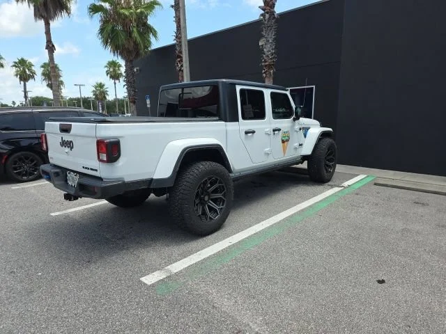 Used 2023 Bright White Clearcoat Jeep Sport S image 3