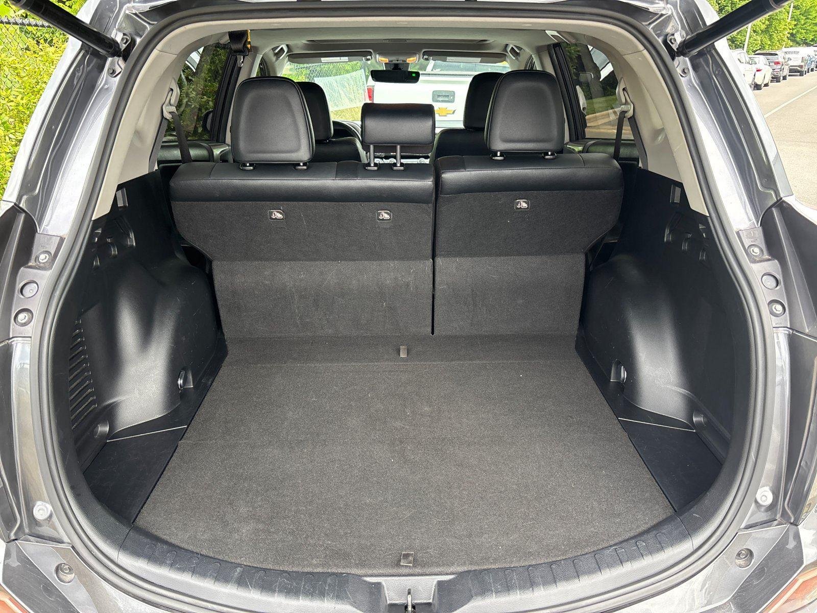 Used 2016 Magnetic Gray Metallic TOYOTA  image 34