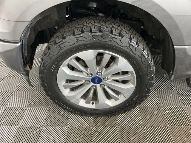 Used 2018 Magnetic Ford XL image 25