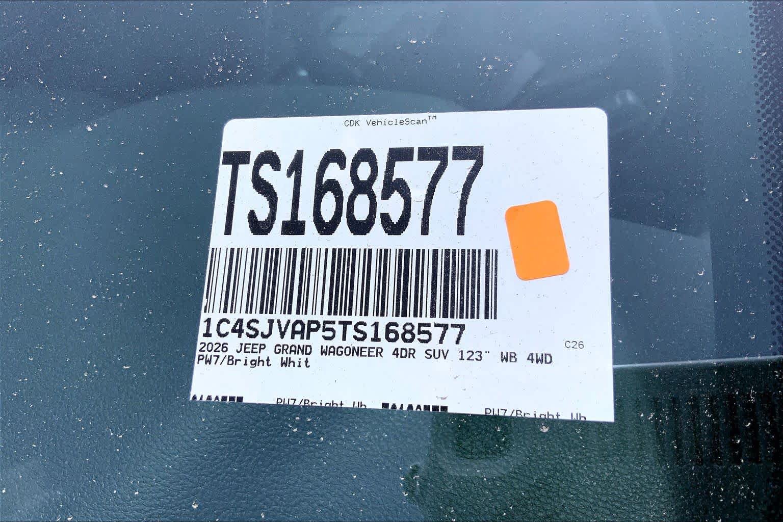 New 2026 Bright White Clear-Coat Exterior Paint Jeep Upland image 19