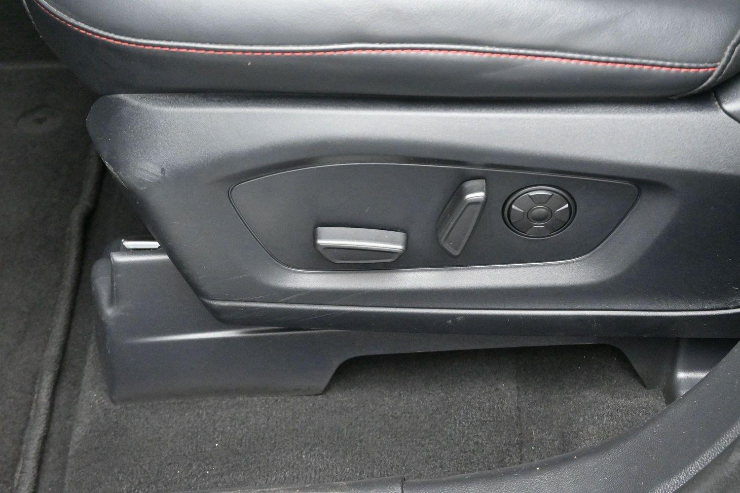 Used 2025 Carbonized Gray Ford ST-Line image 15