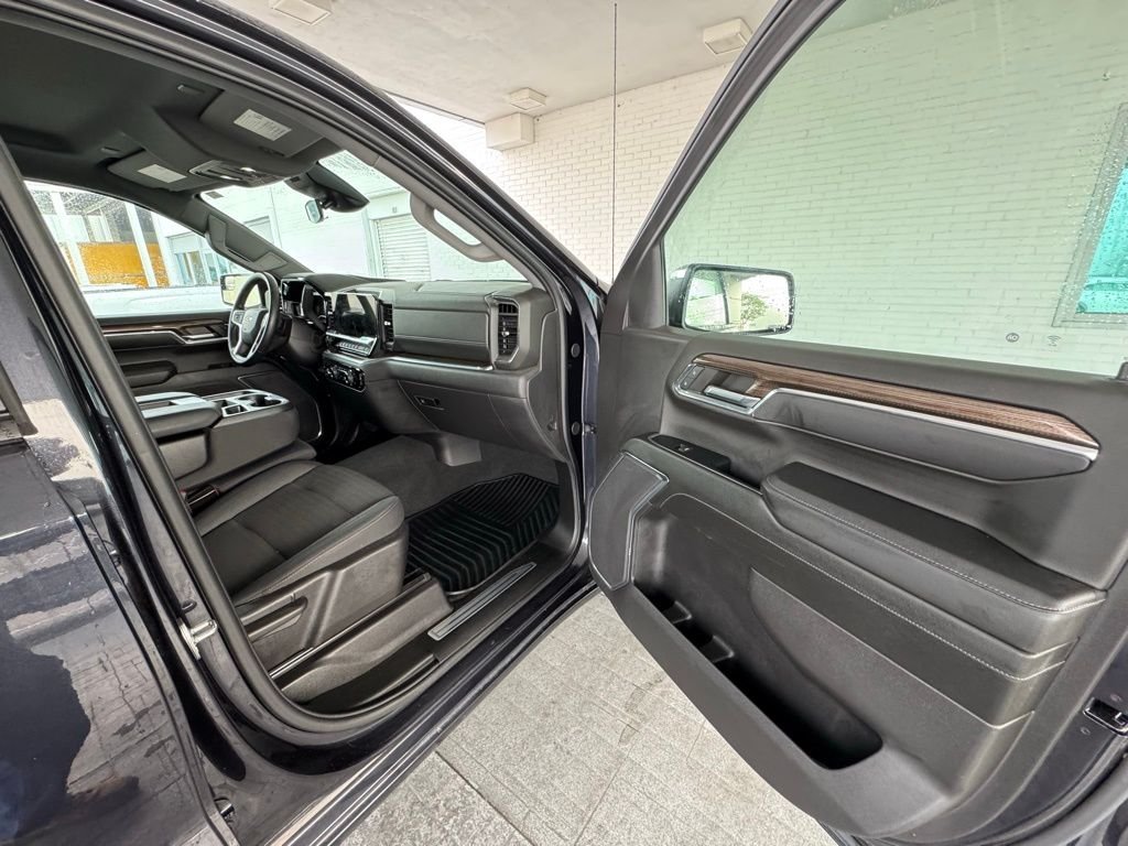 Used 2024 Gray Chevrolet LT image 15