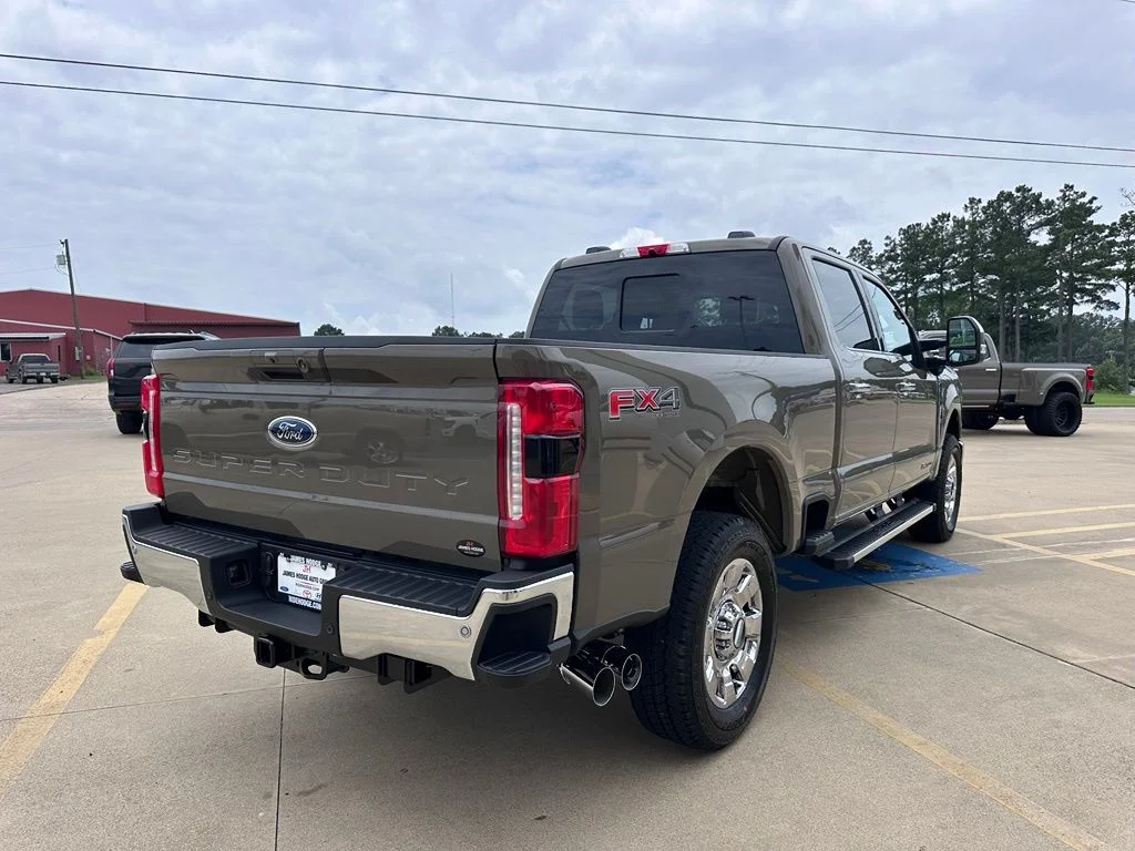 New 2026 Marsh Gray Ford Lariat image 4