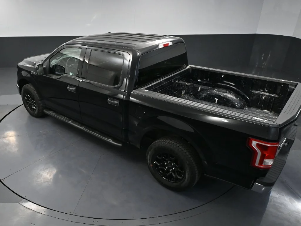 Used 2017 Black Ford XLT image 44