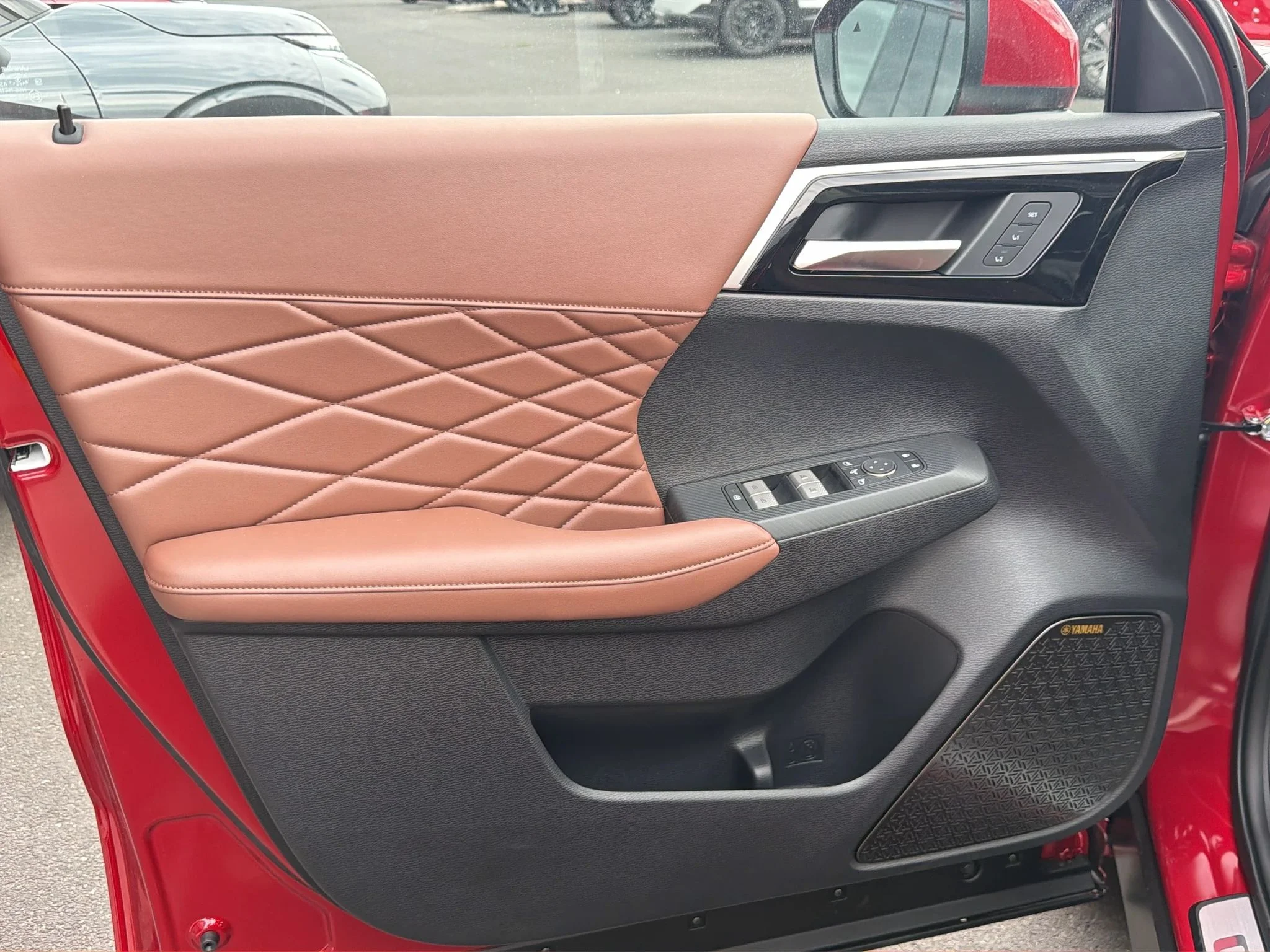 New 2026 Red Diamond W/Black Roof Mitsubishi SEL S-AWC image 7
