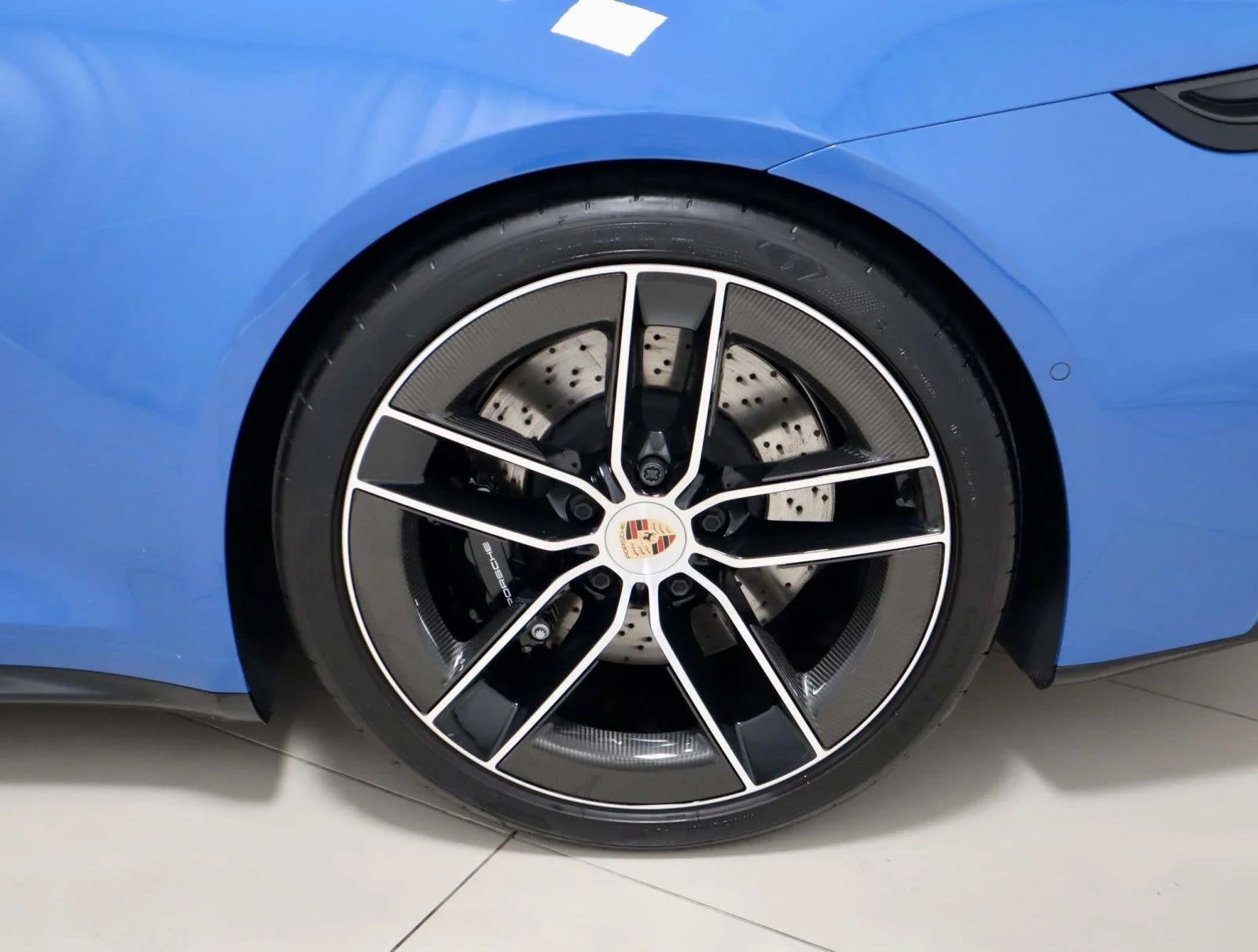Used 2025 Lugano Blue Porsche Carrera GTS image 9