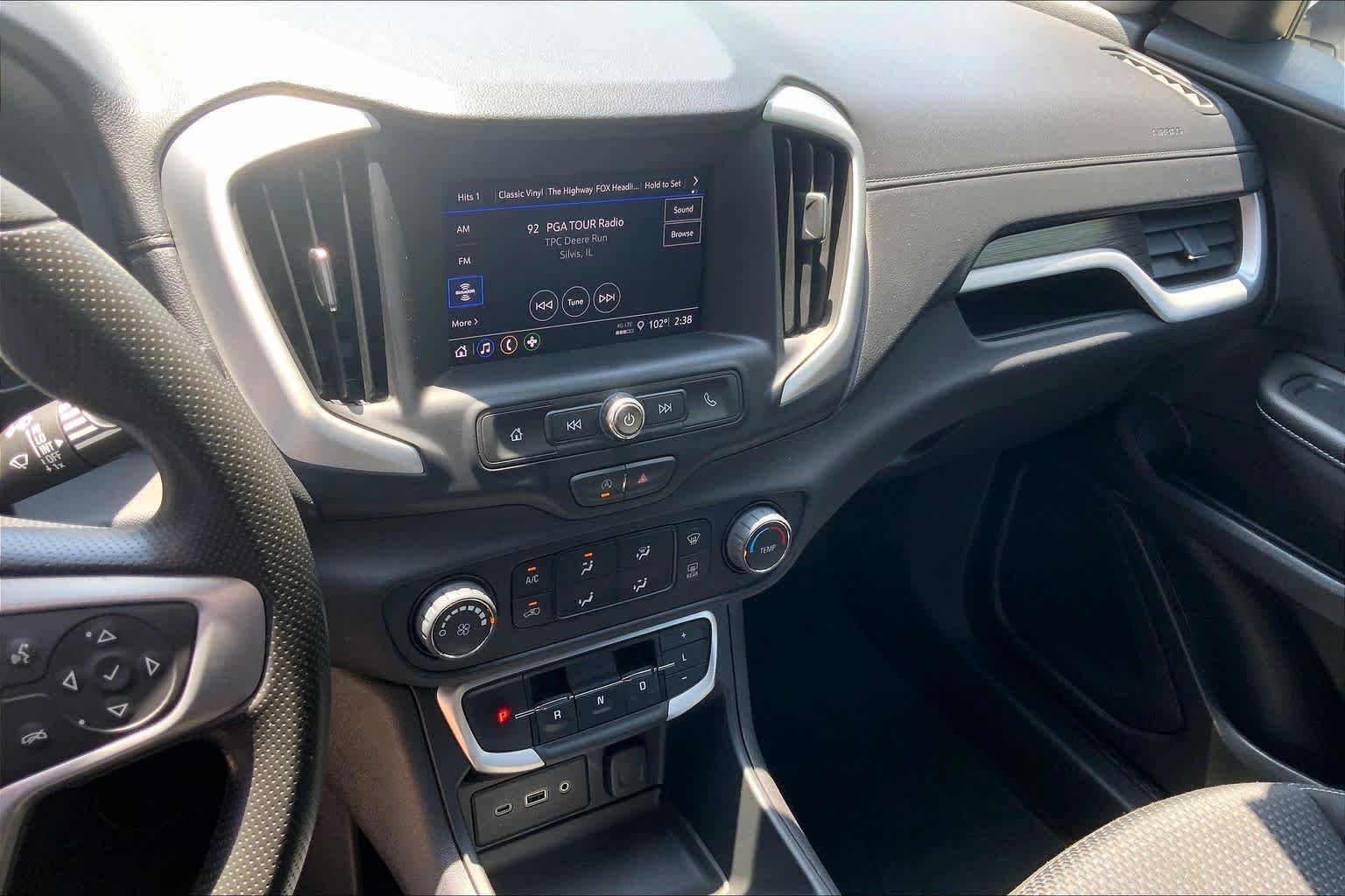 Pre-Owned 2024 GMC Terrain SLE