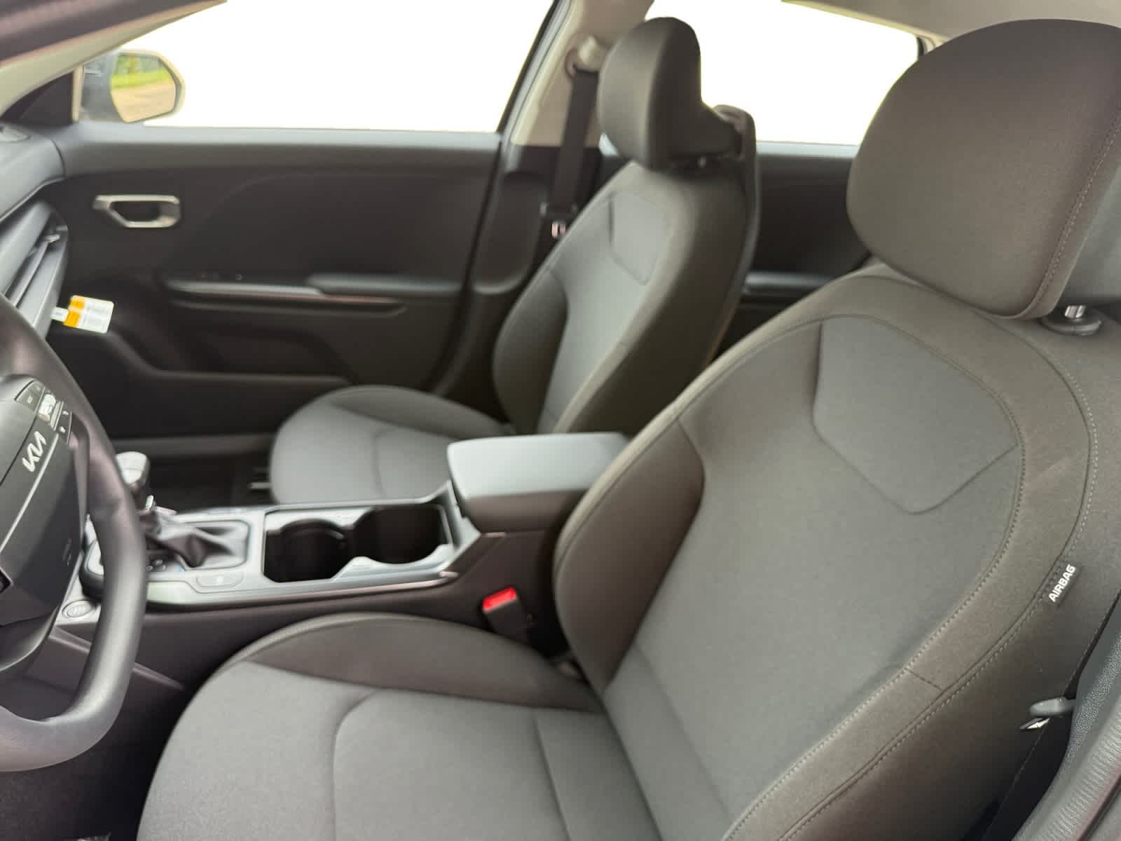 New 2026 Aurora Black Pearl Kia LX image 11