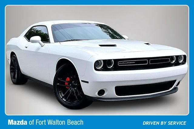 2019 Dodge Challenger SXT Auto's photo