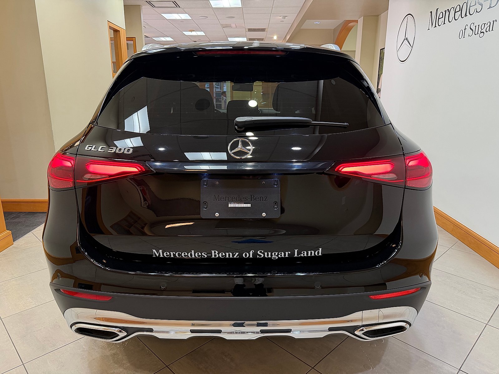 Certified Used 2026 Black Mercedes-Benz SUV image 5