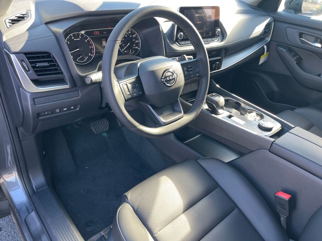 New 2027 Gun Metallic Nissan Dark Armor image 6