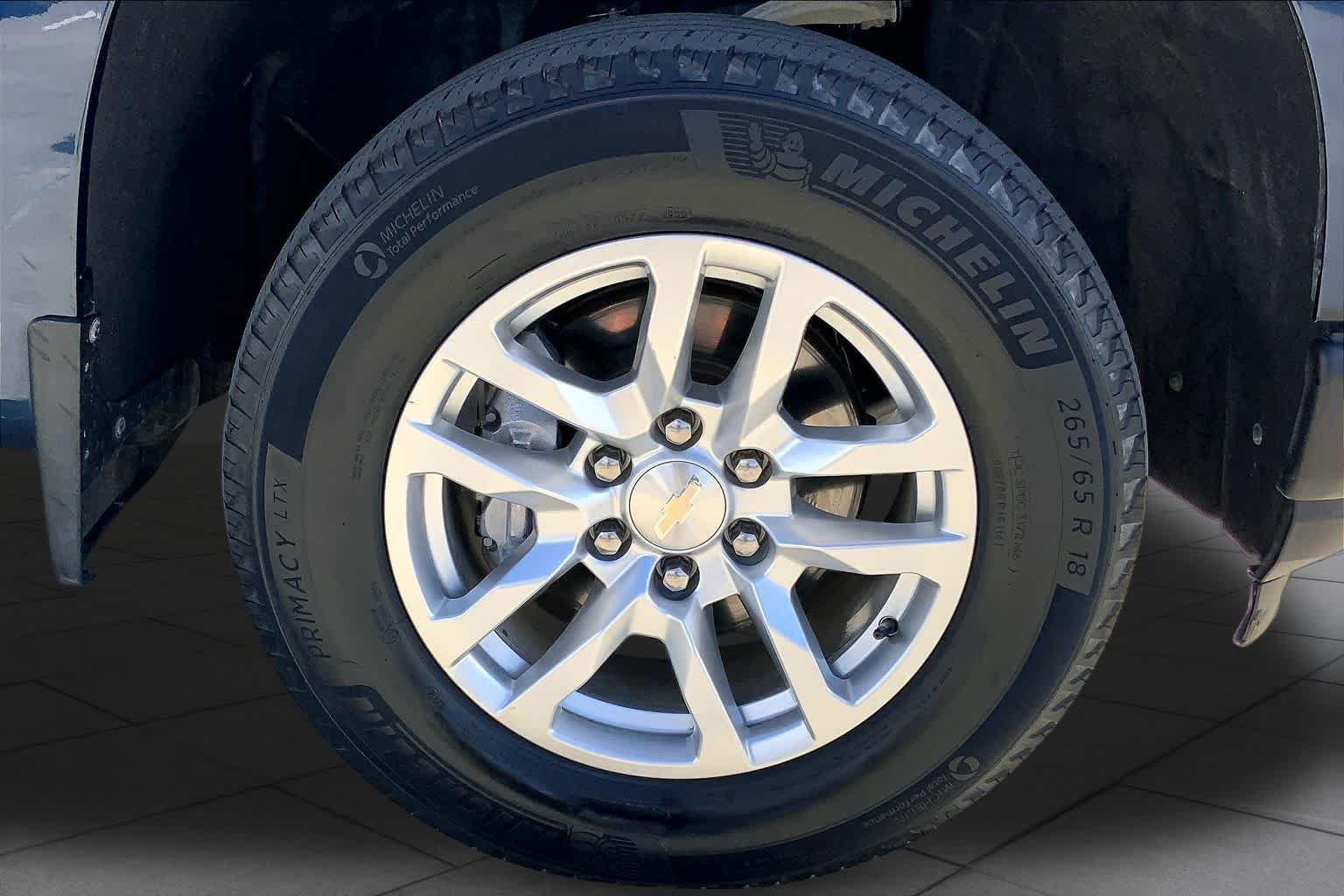 Used 2022 Northsky Blue Metallic Chevrolet LT image 18