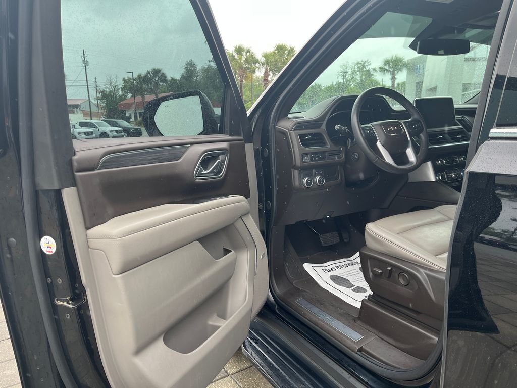 Used 2023 Onyx Black GMC SLT image 10