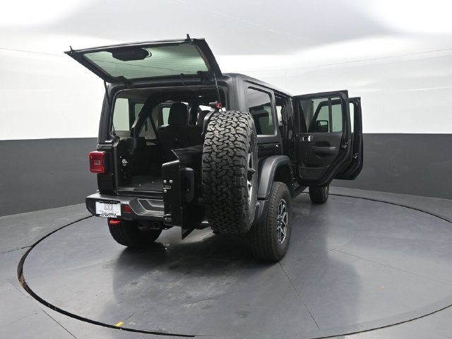 Used 2024 Black Jeep Rubicon image 35