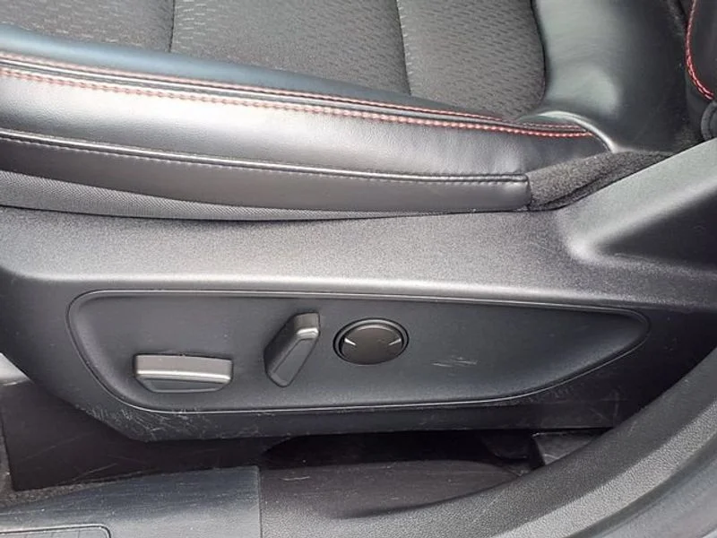Used 2025 Gray Ford ST-Line Select image 3