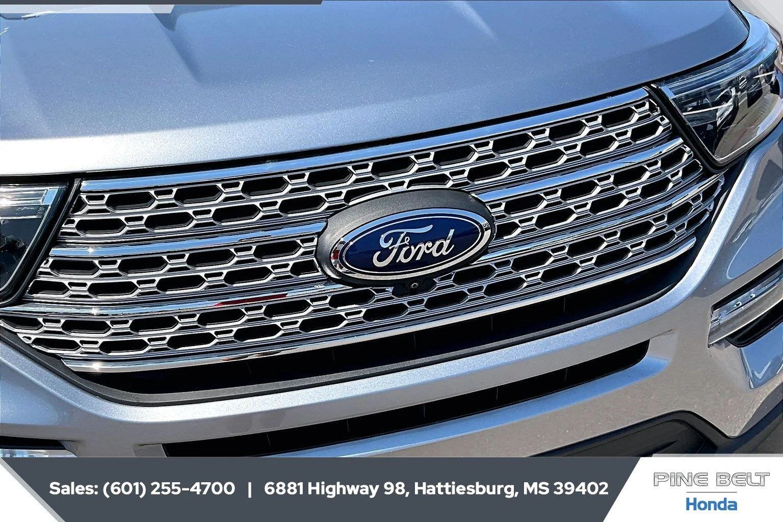 Used 2023 Iconic Silver Ford Limited image 22