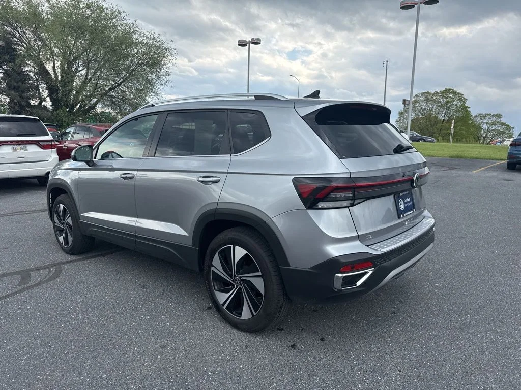 2025 Volkswagen Taos SE - Photo 16