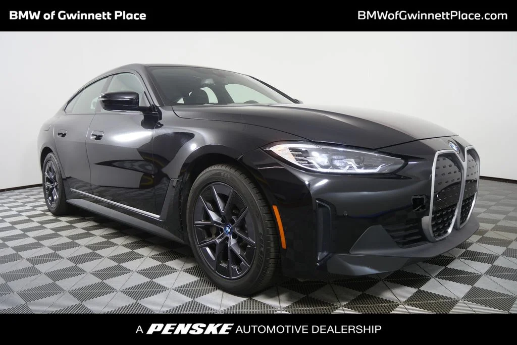 2023 BMW i4 eDrive35's photo