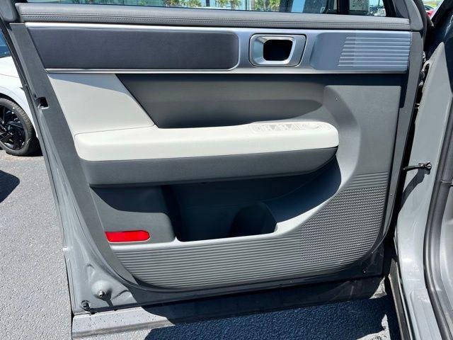 New 2026 Gray Hyundai SE FWD image 15