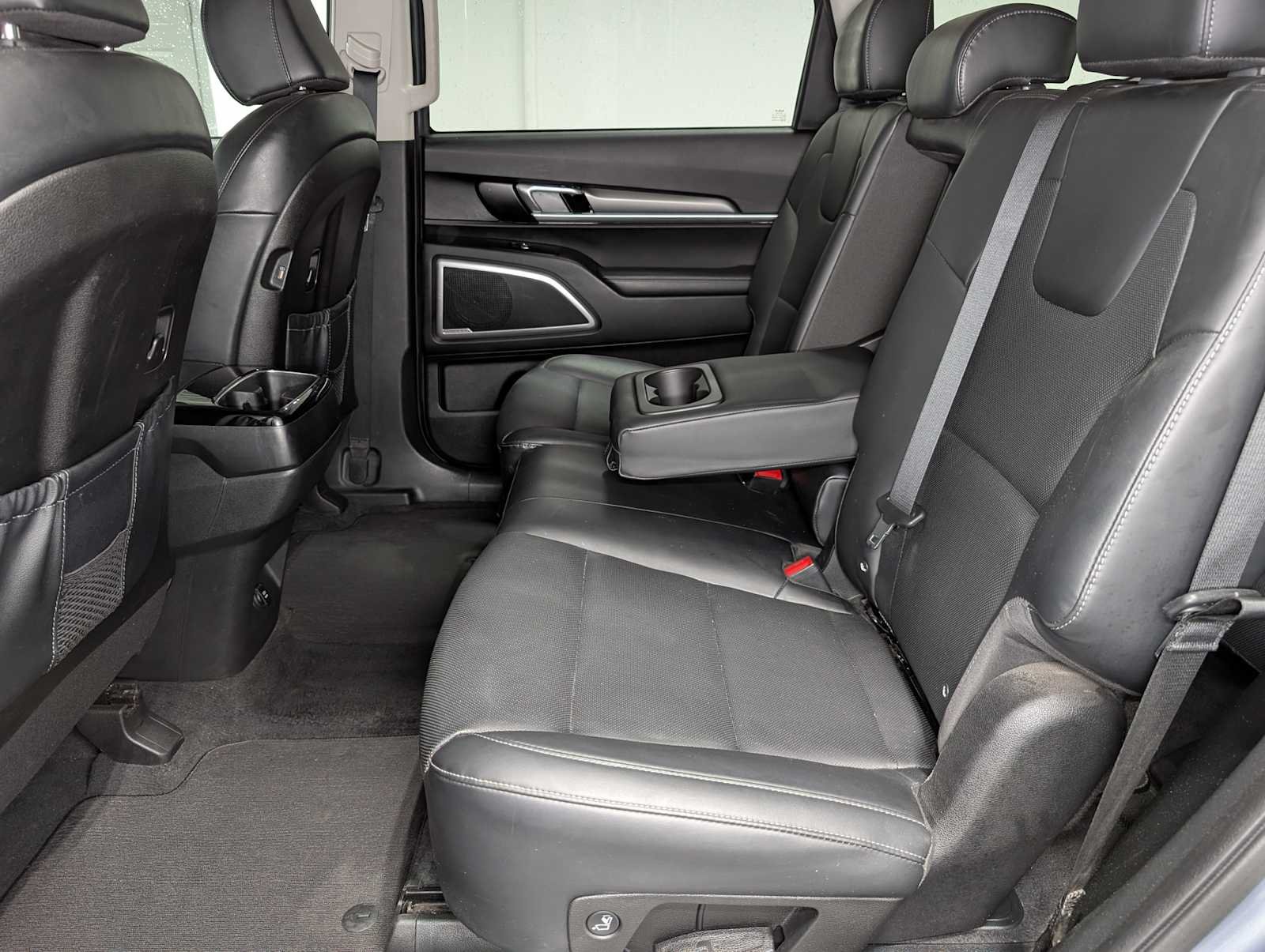 Certified Used 2022 Everlasting Silver Kia LX image 22