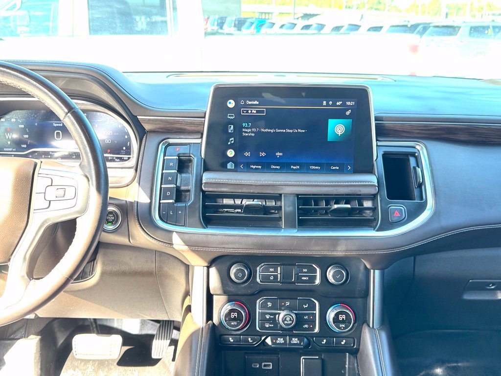Used 2022 White Chevrolet LT image 17