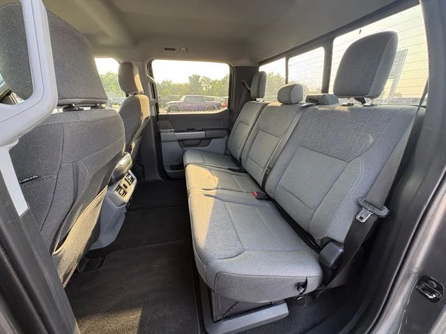 Used 2024 Gray Ford XLT image 24