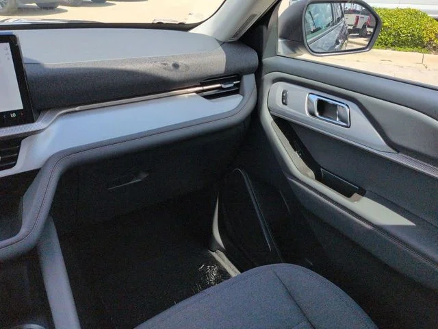New 2026 Carbonized Gray Metallic Ford Active image 17